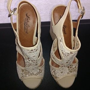 Lucky Brand off white nude lk-riedel wedge sandal